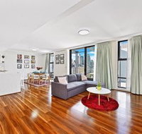 Deluxe Sydney Central Penthouse with Pool  Gym - Accommodation Georgetown