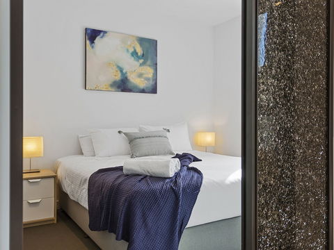 CHARLOTTE Manhatten Building Near Spencer St. & Southern Cross Station - Accommodation Georgetown 1