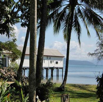 Port Douglas On Macrossan - Accommodation Georgetown 2
