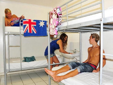 Flying Monkey Backpackers - Accommodation Georgetown 0