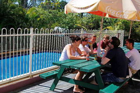 Palace Backpackers Hervey Bay - Accommodation Georgetown 2