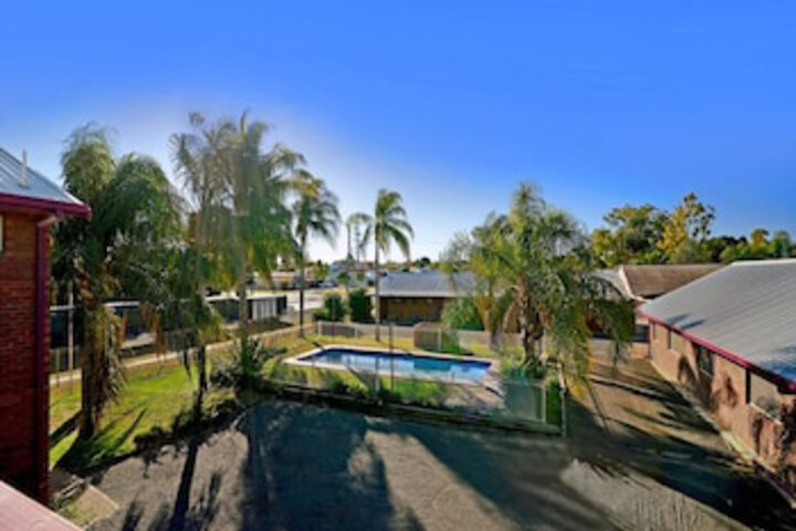 Bourke NSW Accommodation Georgetown