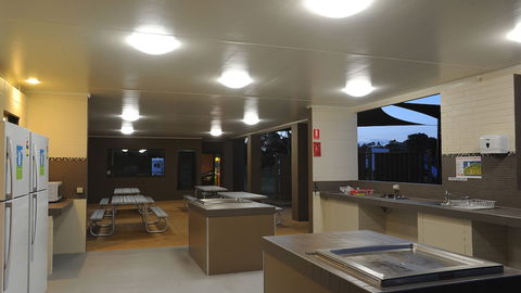 NRMA Eastern Beach Holiday Park - Accommodation Georgetown 6