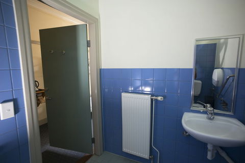 Blue Mountains YHA - Hostel - Accommodation Georgetown 5