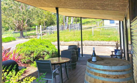 Valley Farm Vineyard Cottages - Accommodation Georgetown 1