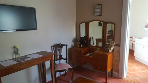 The Bears Went Over The Mountain - Accommodation Georgetown 0