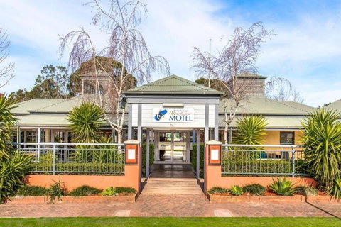 Berry Village Boutique Motel - Accommodation Georgetown 3