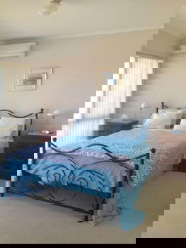 Christies No 1 Esplanade - Accommodation Georgetown 2
