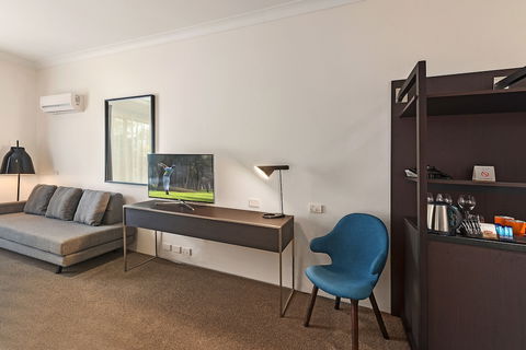 CKS Sydney Airport Hotel - Accommodation Georgetown 4