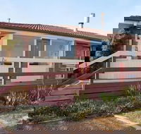 Yarra Glen Racecourse Apartments