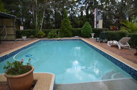 Beerwah Glasshouse Mountains Motel - Accommodation Georgetown 3