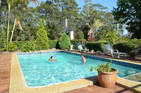 Beerwah Glasshouse Mountains Motel - Accommodation Georgetown 2