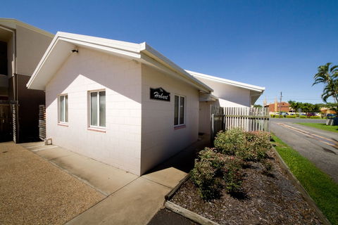 Rockhampton Serviced Apartments - Accommodation Georgetown 0