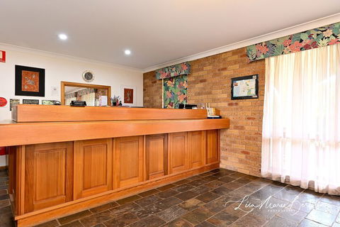 Narrandera Club Motor Inn - Accommodation Georgetown 2