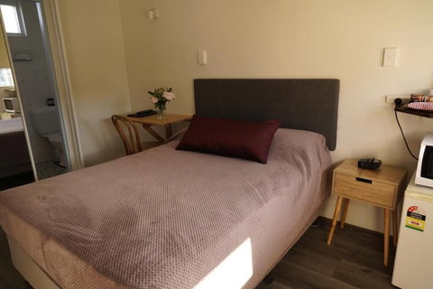 Country Motor Inn Singleton - Accommodation Georgetown 4