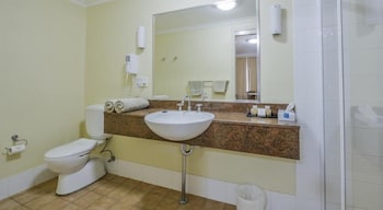 Golden Guitar Motor Inn - Accommodation Georgetown 6