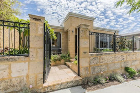 Ocean Keys Cottage - Accommodation Georgetown 0