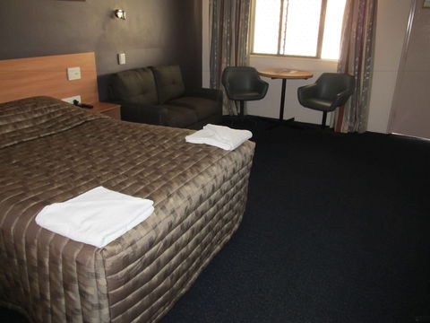 Sun Palms Motel - Accommodation Georgetown 1