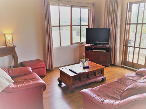 Balingup Highview Chalets - Accommodation Georgetown 6