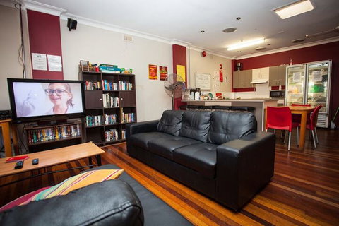 Manly Harbour Backpackers - Accommodation Georgetown 7
