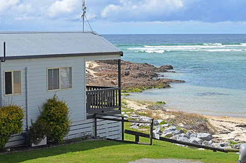 Tuross Beach Cabins & Campsites - Accommodation Georgetown 2