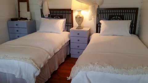 C & As Cottage - Accommodation Georgetown 4