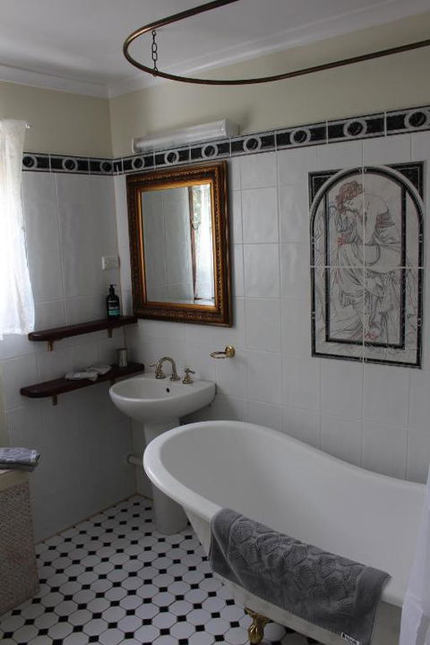 Dancing Waters Cottage - Accommodation Georgetown 2