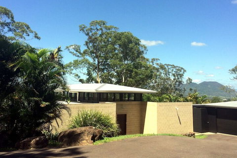 Phoenix Eumundi Bed & Breakfast - Accommodation Georgetown 3