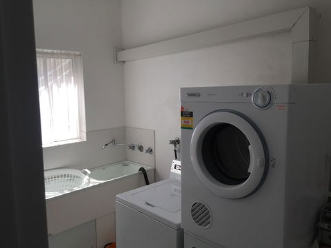 Mollymook Aquarius Apartments - Accommodation Georgetown 4