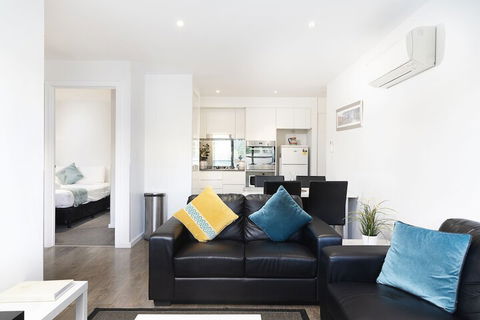 RNR Serviced Apartments North Melbourne - Accommodation Georgetown 5