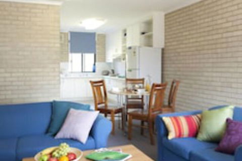 SCU Village - Accommodation Georgetown 2