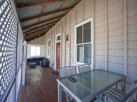 CBD Holiday Home - Accommodation Georgetown 6