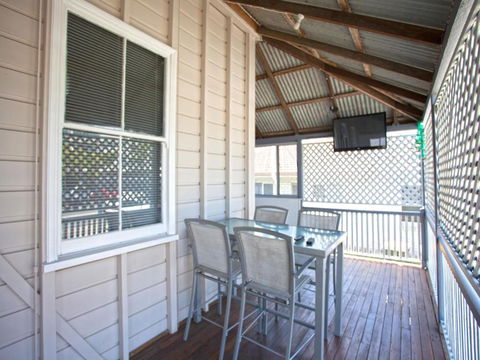 CBD Holiday Home - Accommodation Georgetown 3