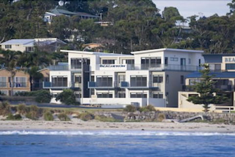 Mollymook Beachfront Executive Apartment - Accommodation Georgetown 5