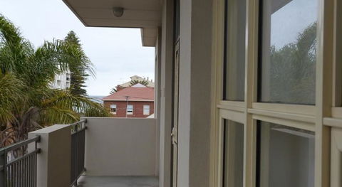 Glenelg Holiday Apartments- Corfu - Accommodation Georgetown 1