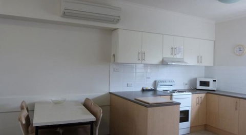 Glenelg Holiday Apartments- Corfu - Accommodation Georgetown 3