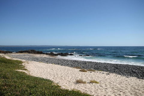 CHILL OUT LAKESIDE At FORSTER - Accommodation Georgetown 1