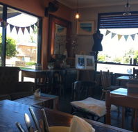 Two Birds Gallery Cafe - Accommodation Georgetown