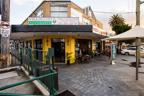 Narrabeen Restaurants and Takeaway Accommodation Georgetown Accommodation Georgetown