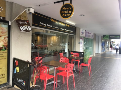 Mon's Ethics Cafe - Accommodation Georgetown 0