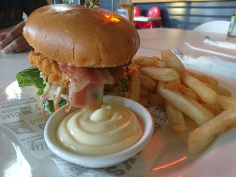 Newnham Hotel Restaurant - Accommodation Georgetown 0