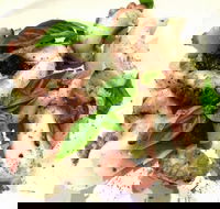 Xenia Grill - Accommodation Georgetown