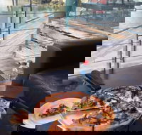 Little Caesars - Sorrento - Accommodation Georgetown