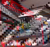 Queen's Charcoal Chicken - Accommodation Georgetown