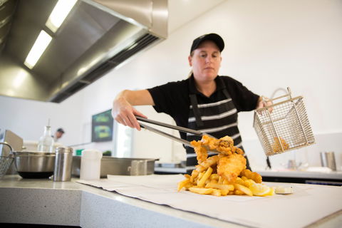 The Fresh Fish Place Fish Market & Café - Accommodation Georgetown 1