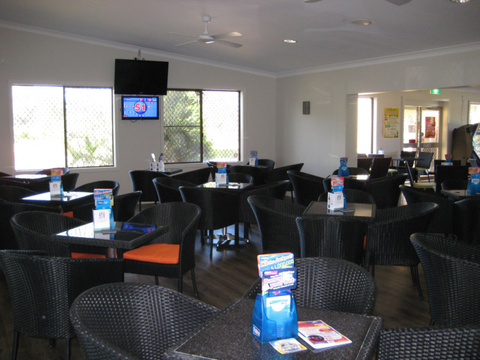 Tanilba Bay Golf Club - Accommodation Georgetown 4
