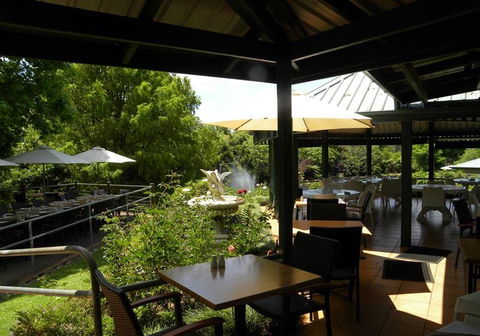 Cedar Creek Estate Vineyard & Winery Restaurant - Accommodation Georgetown 14
