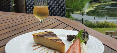 Cedar Creek Estate Vineyard & Winery Restaurant - Accommodation Georgetown 1