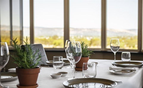 Skyline Restaurant - Accommodation Georgetown 6