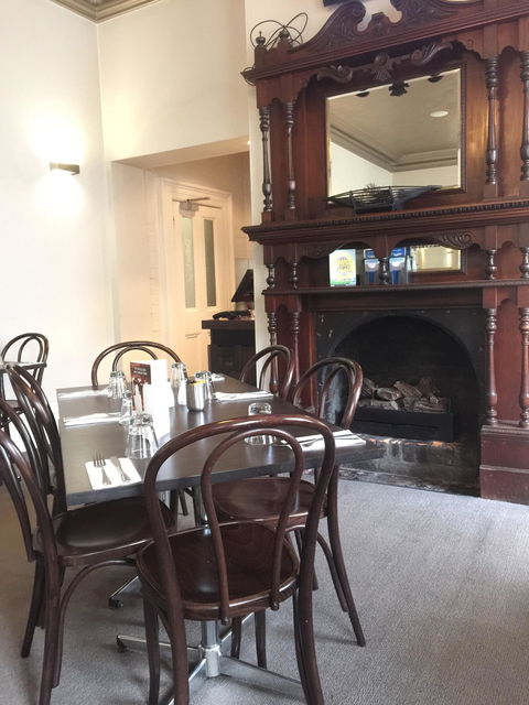 Deloraine Hotel Restaurant - Accommodation Georgetown 4